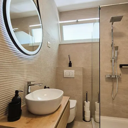 Lux Maris Ražanj